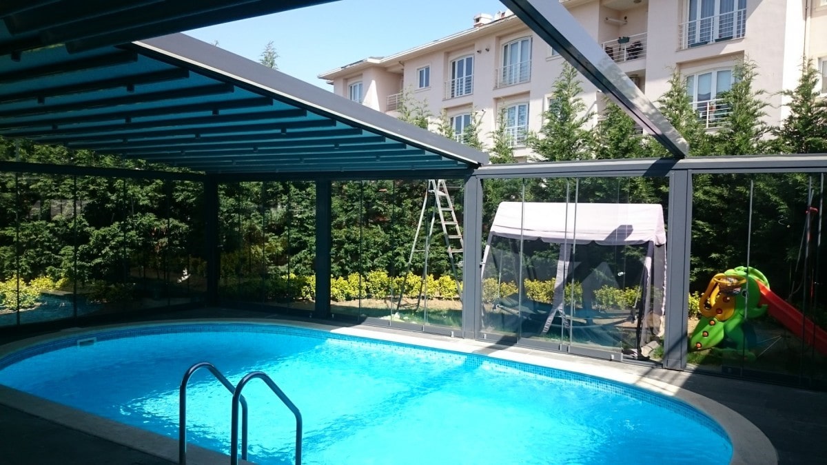 Canopy for luxury pool one min 1 - سایبان استخر مناسب برای ویلای لاکچری چيست؟